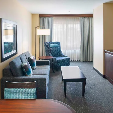 Doubletree Suites By Hilton Bentonville-2